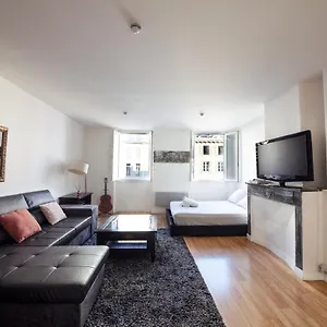 https://studio-marseille.fr-provencehotel.com